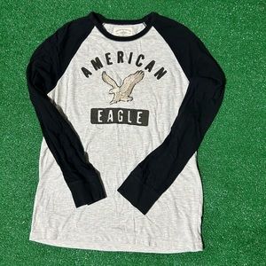 Men’s Md AE long sleeve